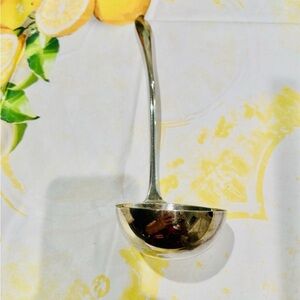 BEAUTIFUL!! Silver Plate Ladle Punch Bowl Dipper ❤️